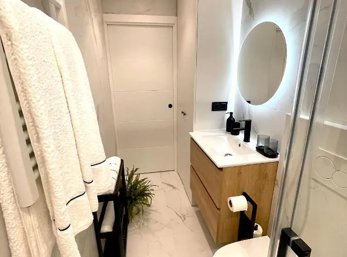 Mentura Centro De Parking Free Apartman *