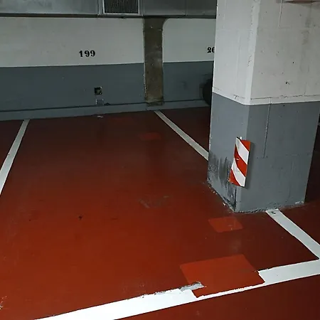 Mentura Centro De Parking Free * 圣塞瓦斯蒂安